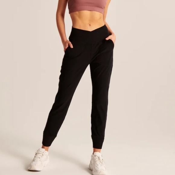Abercrombie & Fitch Pants - Abercrombie & Fitch contour joggers